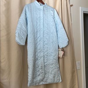 Vintage Barbizon mid calf blue Quilt Robe